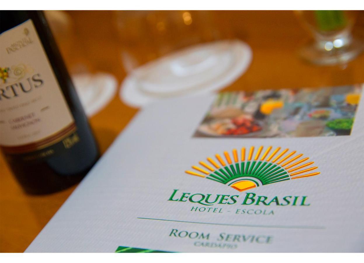 Leques Brasil Hotel Escola Sao Paulo Exterior foto